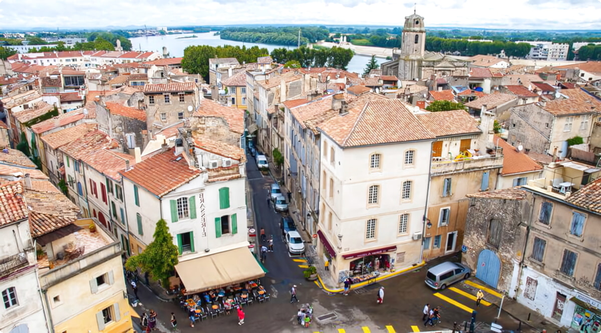 Arles