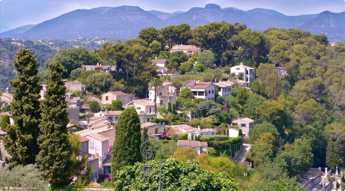 Le migliori opzioni di noleggio auto a Stazione ferroviaria di Cagnes-sur-Mer Francia,